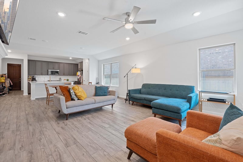 219 Golden Gate LN, Kyle, TX 78640