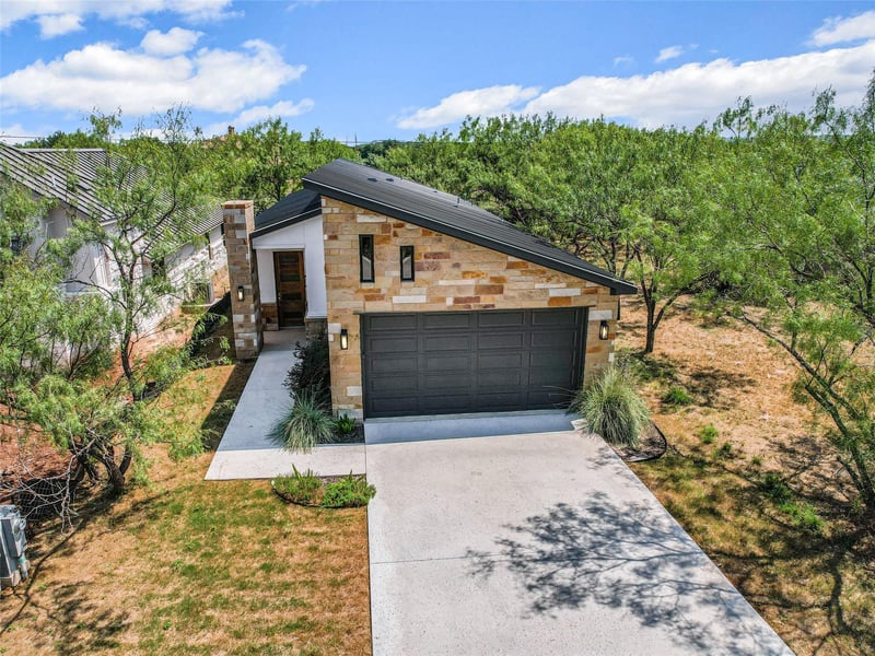 611 Sun Ray, Horseshoe Bay, TX 78657