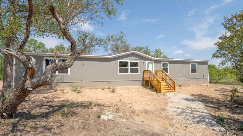 160 Brinley Mae Way, Lockhart, TX 78644