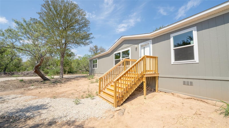 160 Brinley Mae Way, Lockhart, TX 78644