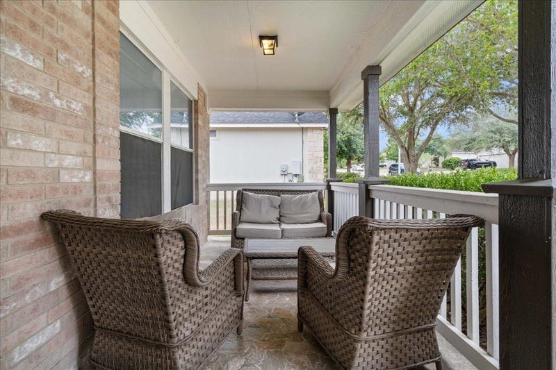 238 Saint Marys DR, Hutto, TX 78634