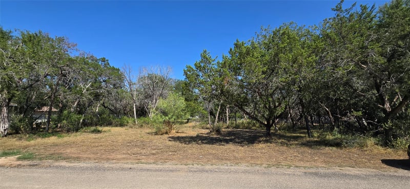 625 Dogwood LN, Cottonwood Shores, TX 78657
