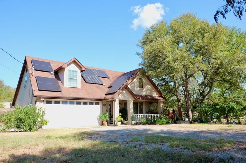 134 Deep Woods DR, Cedar Creek, TX 78612