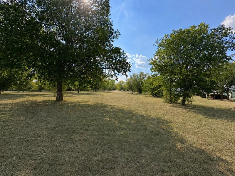2210 Pecan ST, Bastrop, TX 78602