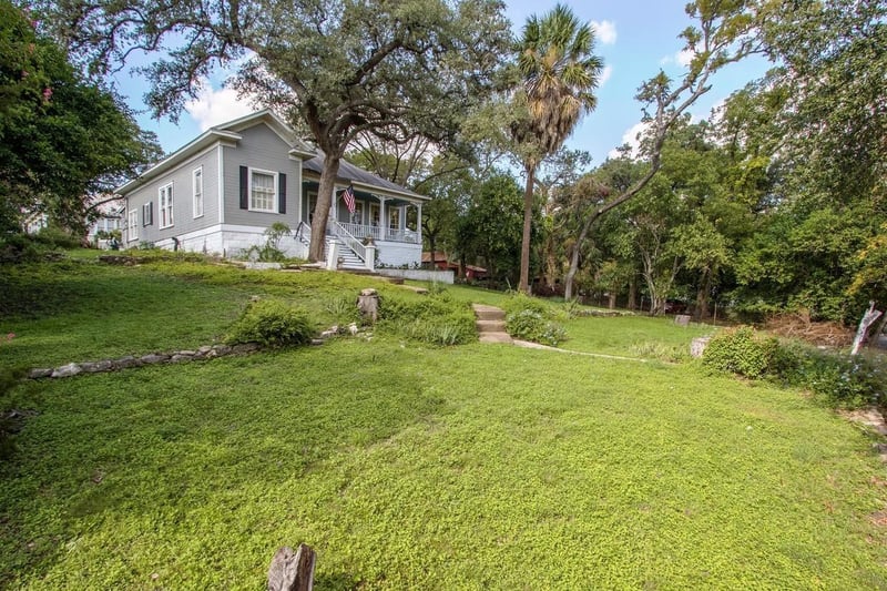906 Chestnut ST, San Marcos, TX 78666