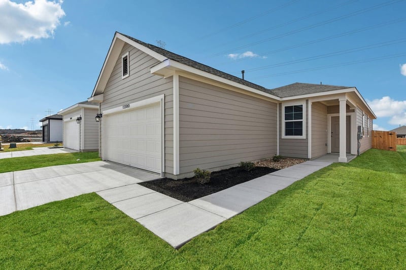 13500 Desert Orchid DR, Buda, TX 78610