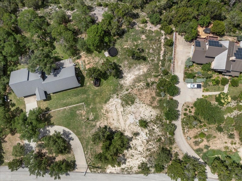2901 Tradewind DR, Spicewood, TX 78669