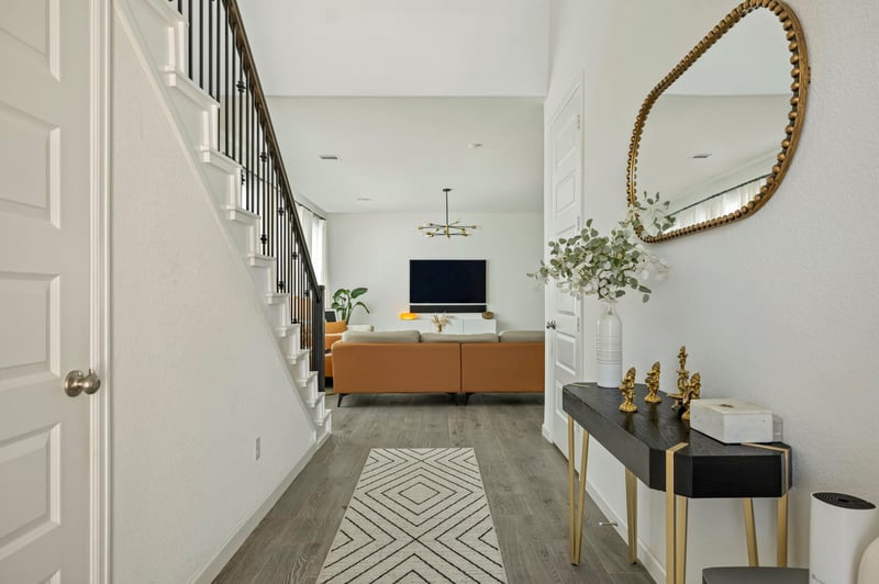 208 Dycus BND, Liberty Hill, TX 78642