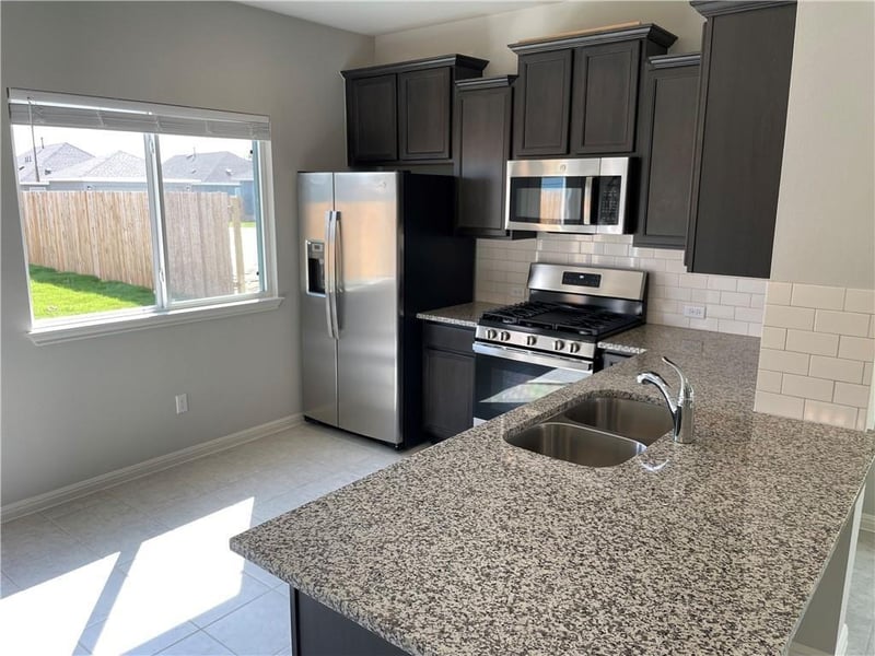 2924 Brand Iron DR, San Marcos, TX 78666