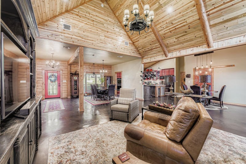 2201 Whitewater DR, Bertram, TX 78605