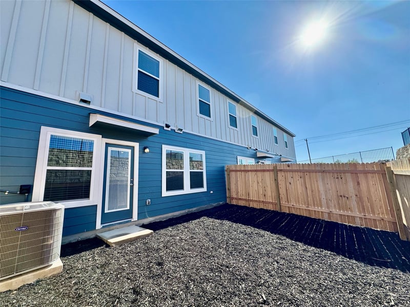 12810 Summer Village DR, Buda, TX 78610