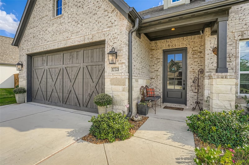 17721 Clairess LN, Manor, TX 78653