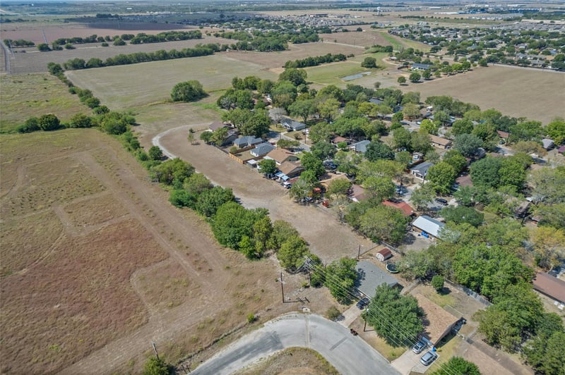 1508 Pendergrass ST, Lockhart, TX 78644