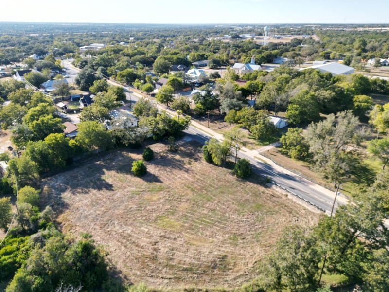 631 Main St, Liberty Hill, TX 78642