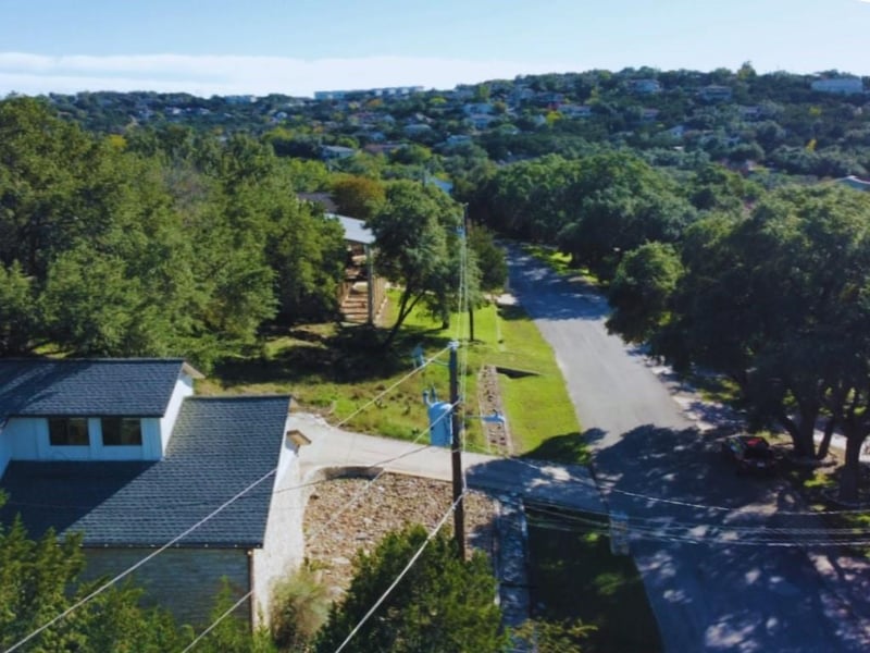 21510 Lakefront DR, Lago Vista, TX 78645