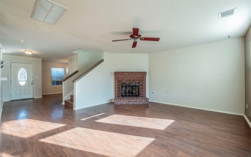 705 Riverway LN, Leander, TX 78641