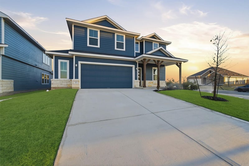 121 Cougar Hill DR, Jarrell, TX 76537