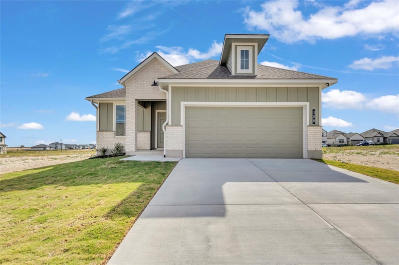 308 Boatright BLVD, Jarrell, TX 76537