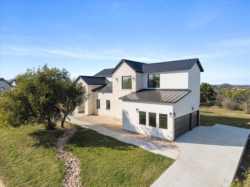 102 Mountain Home RD, Horseshoe Bay, TX 78657