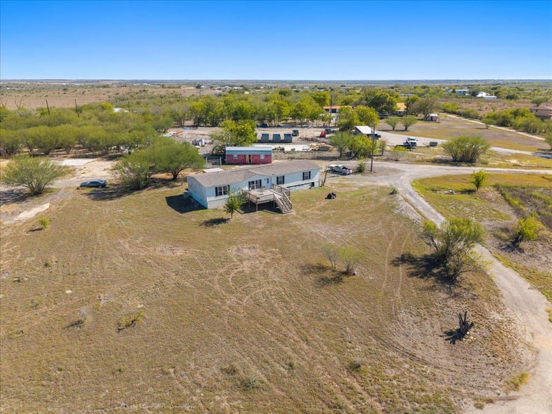 1307 Graef RD #B, Kyle, TX 78640