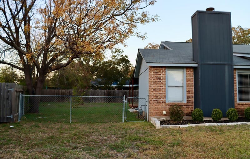 1204 Melbourne LN, Round Rock, TX 78664