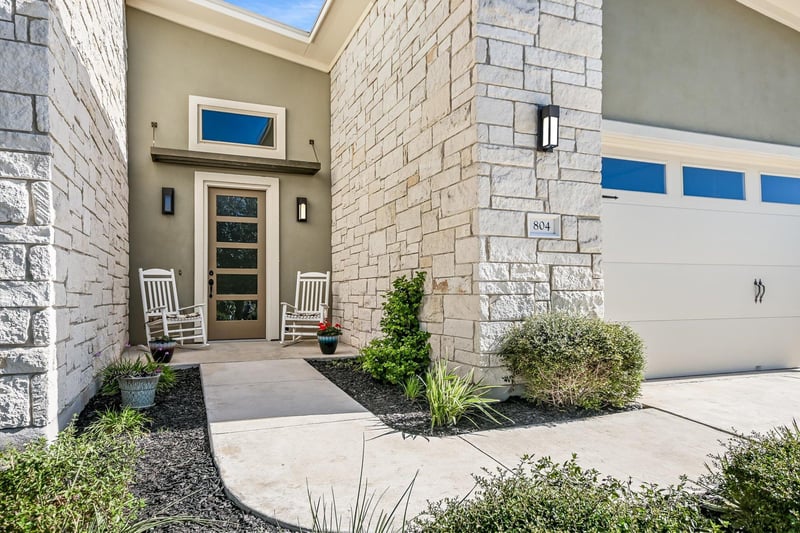 804 Dancing Oak LN, San Marcos, TX 78666