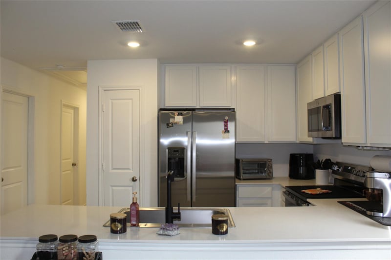 205 Marty Allen Loop, Jarrell, TX 76537