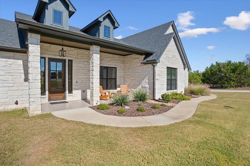 1250 Creekview DR, Salado, TX 76571