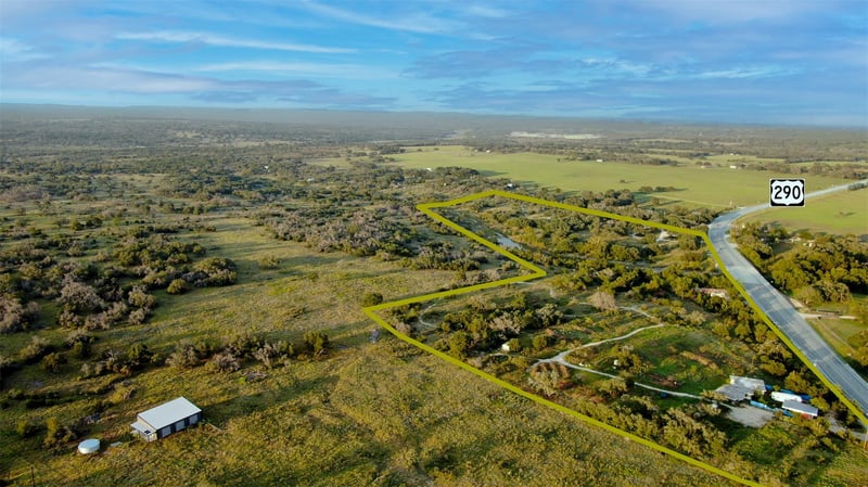 7534 West Us Highway 290 Hw, Hye, TX 78635