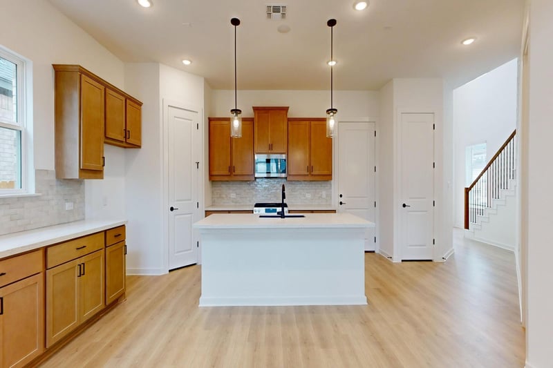 591 Darley Oaks DR, Dripping Springs, TX 78620