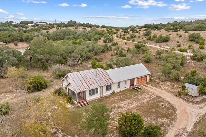 500 Springlake DR, Dripping Springs, TX 78620