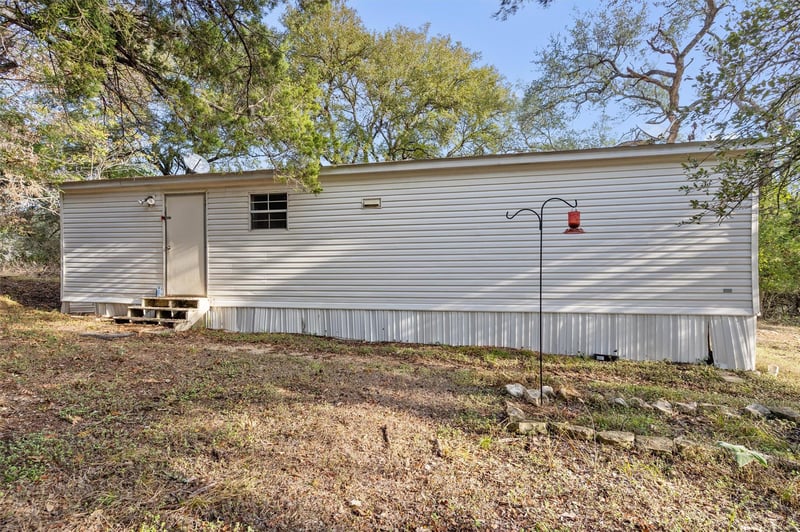 743 Oak MDWS, San Marcos, TX 78666