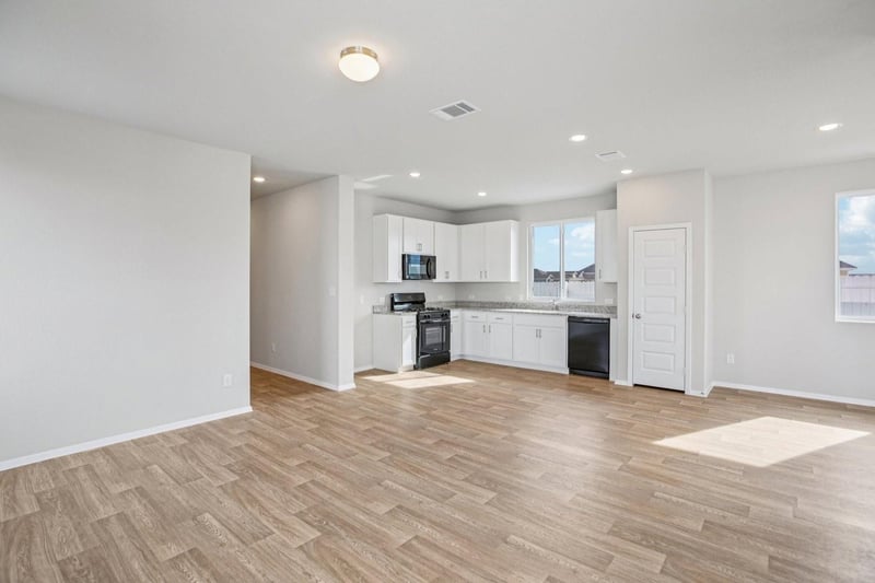 185 Cider Creek DR, Elgin, TX 78621