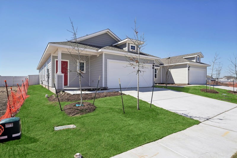 136 Summer DR, Elgin, TX 78621