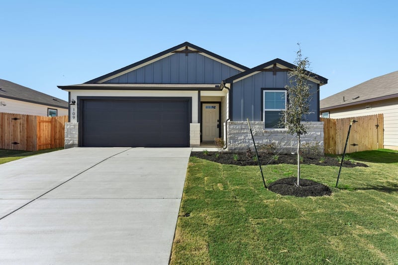 109 Honey Bee, Jarrell, TX 76537