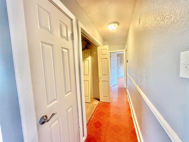 305 Maple LN, Elgin, TX 78621