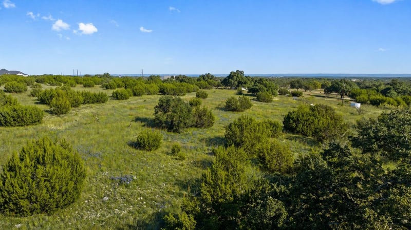 386 Appaloosa Rn, Johnson City, TX 78663