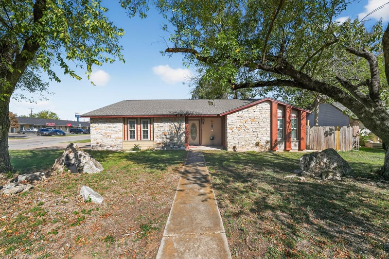 1209 Sagebrush DR, Round Rock, TX 78681