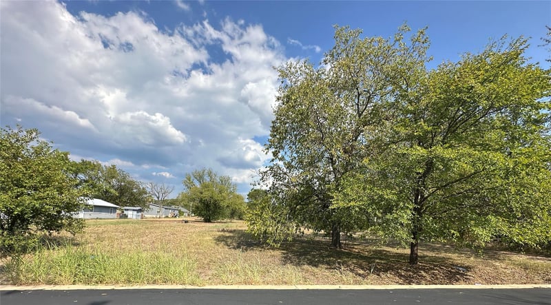 2208 B Pecan ST, Bastrop, TX 78602