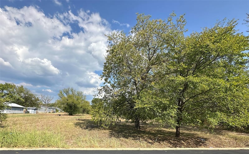 2208 B Pecan ST, Bastrop, TX 78602