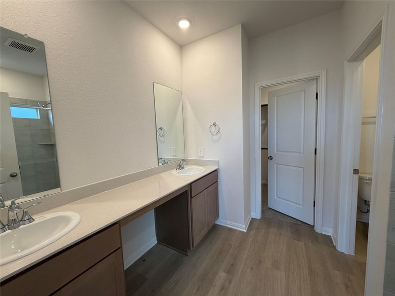 113 Holmby DR, Hutto, TX 78634