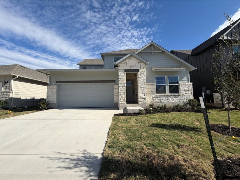 111 Holmby DR, Hutto, TX 78634