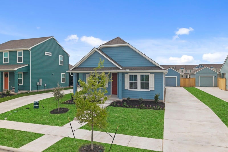 114 Cherry Blossom LN, Taylor, TX 76574