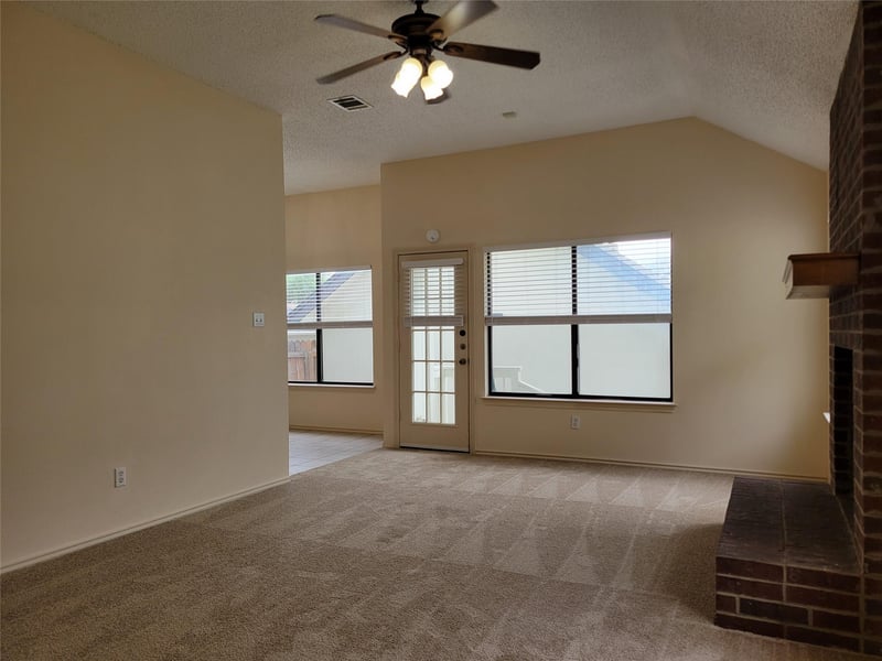 1007 Black Locust DR, Pflugerville, TX 78660