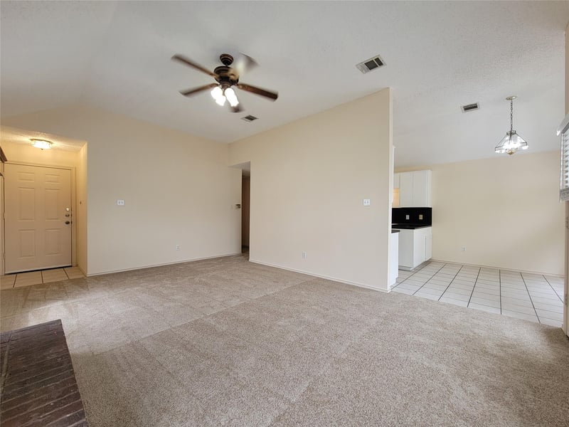 1007 Black Locust DR, Pflugerville, TX 78660
