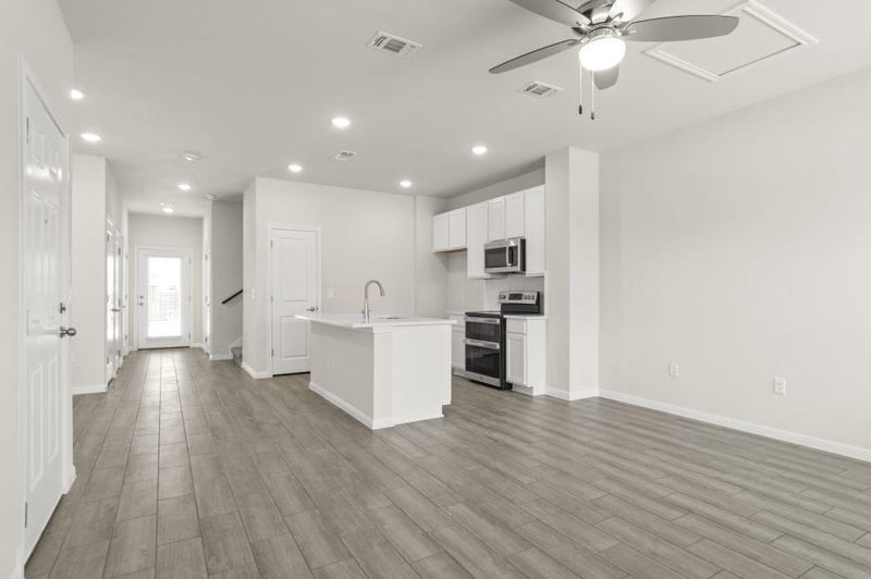 16704 Sonoma Breeze DR, Manor, TX 78653