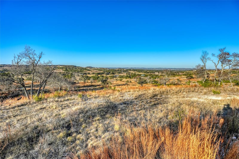 136 Falling Oak DR, Blanco, TX 78606
