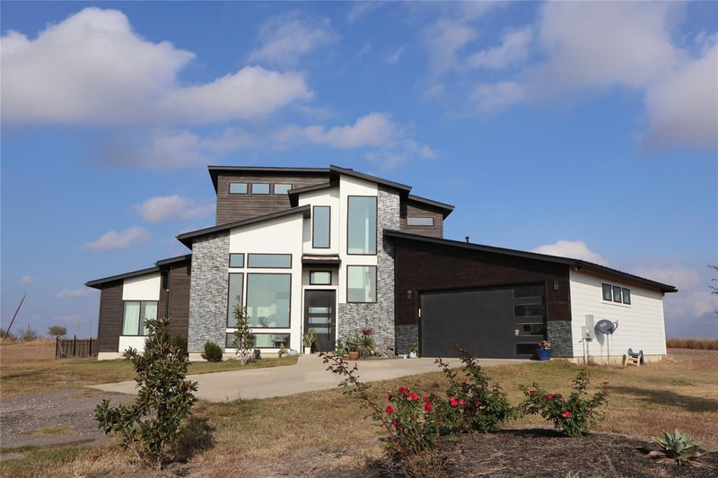 17216 Lund Carlson RD, Elgin, TX 78621