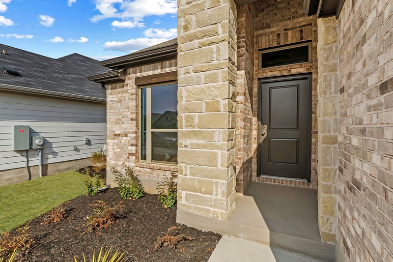107 Mandeville DR, Hutto, TX 78634