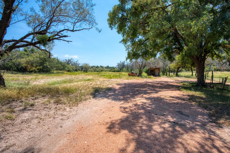 51 Ds RD, Fredericksburg, TX 78624